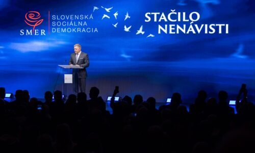 Putin do Istanbulu neprišiel, Fico si užil výročie v Handlovej a referent obral Petržalku o milióny