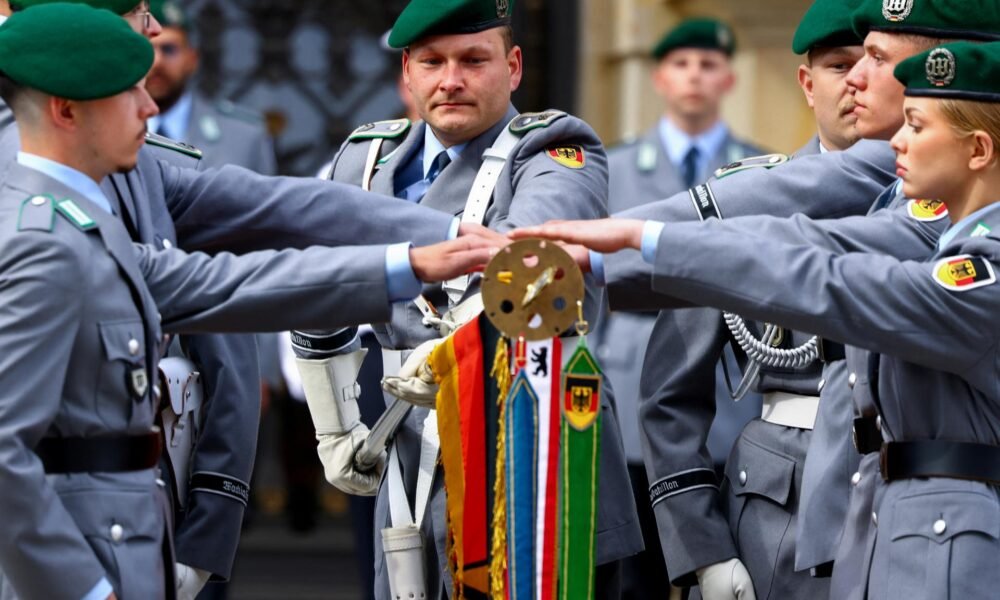Udrieť na nepriateľa v hĺbke jeho územia. nemecko sa ide masívne vyzbrojovať, hrozbou je rusko