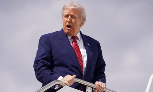 Trump si myslí, že Európska únia bola vytvorená aby škodila USA. Berlín vyzýva na seriózne rokovania o clách