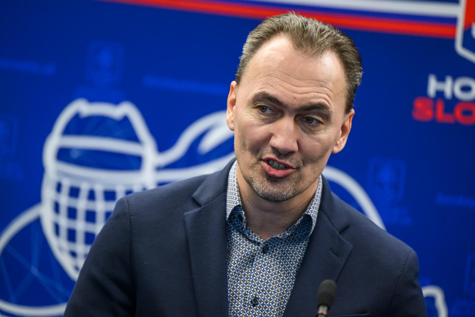 Šatan hovorí o rekordnom šampionáte, pôjdu naň desiatky miliónov. Reagoval aj na Huliakov odkaz Šatan hovorí o rekordnom šampionáte, pôjdu naň desiatky miliónov. Reagoval aj na Huliakov odkaz
