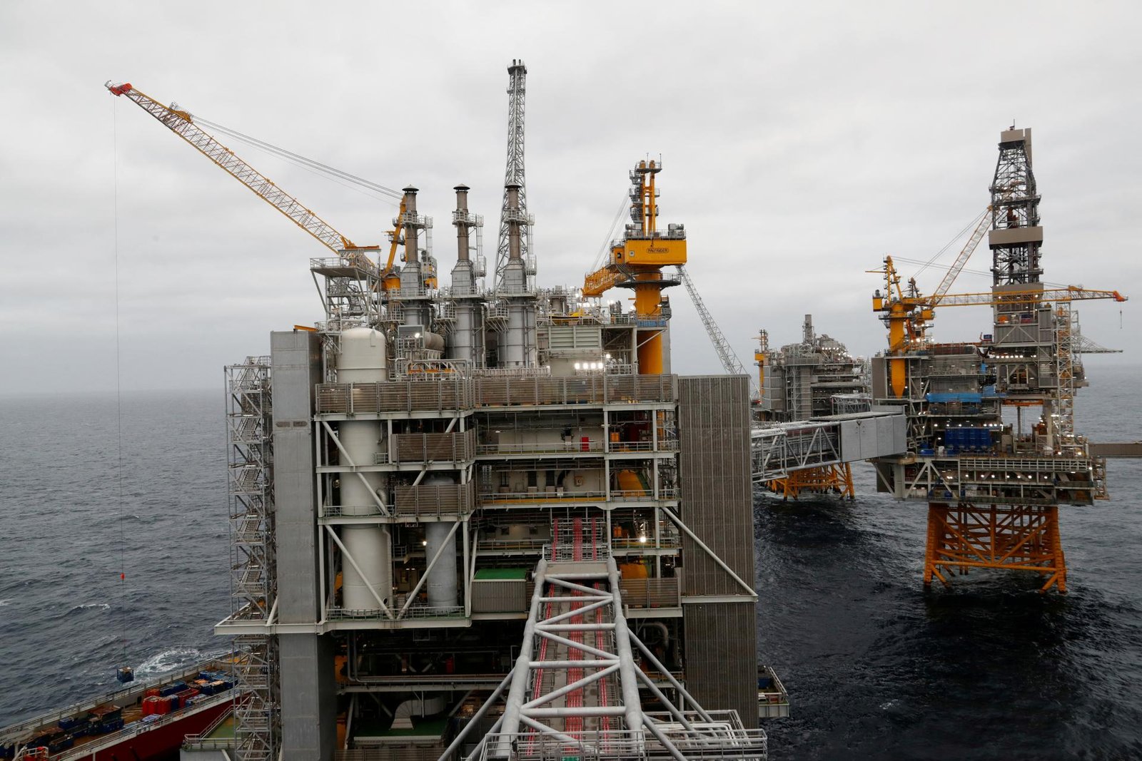 Ceny ropy druhý týždeň klesajú, trhy očakávajú zvýšenie produkcie OPEC+ Ceny ropy druhý týždeň klesajú, trhy očakávajú zvýšenie produkcie OPEC+