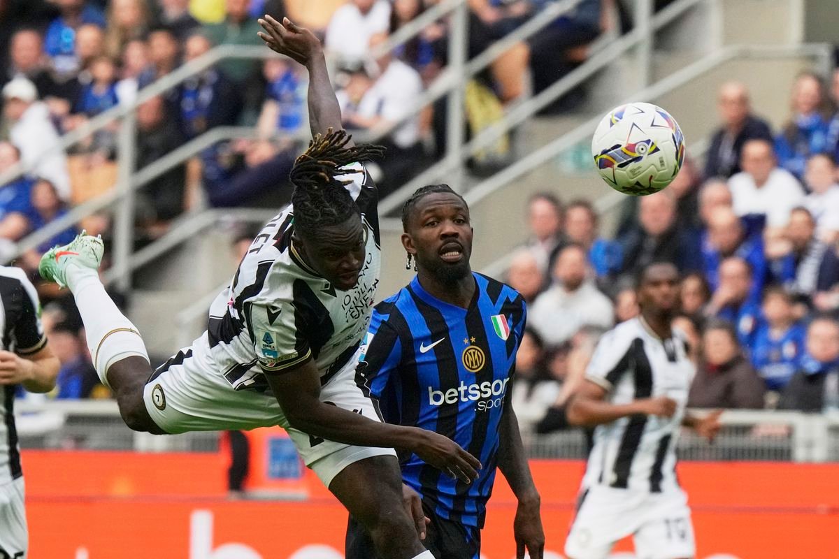 Futbalistu Serie A obvinili zo znásilnenia. Bola som opitá, ale sex som nechcela, vravela žena Futbalistu Serie A obvinili zo znásilnenia. Bola som opitá, ale sex som nechcela, vravela žena