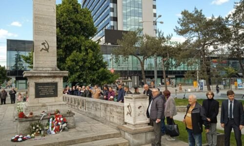 Hnutie Brat za brata, podpredseda parlamentu aj niektorí poslanci bojujú za zachovanie pamätníkov Sovietskej armády v Košiciach