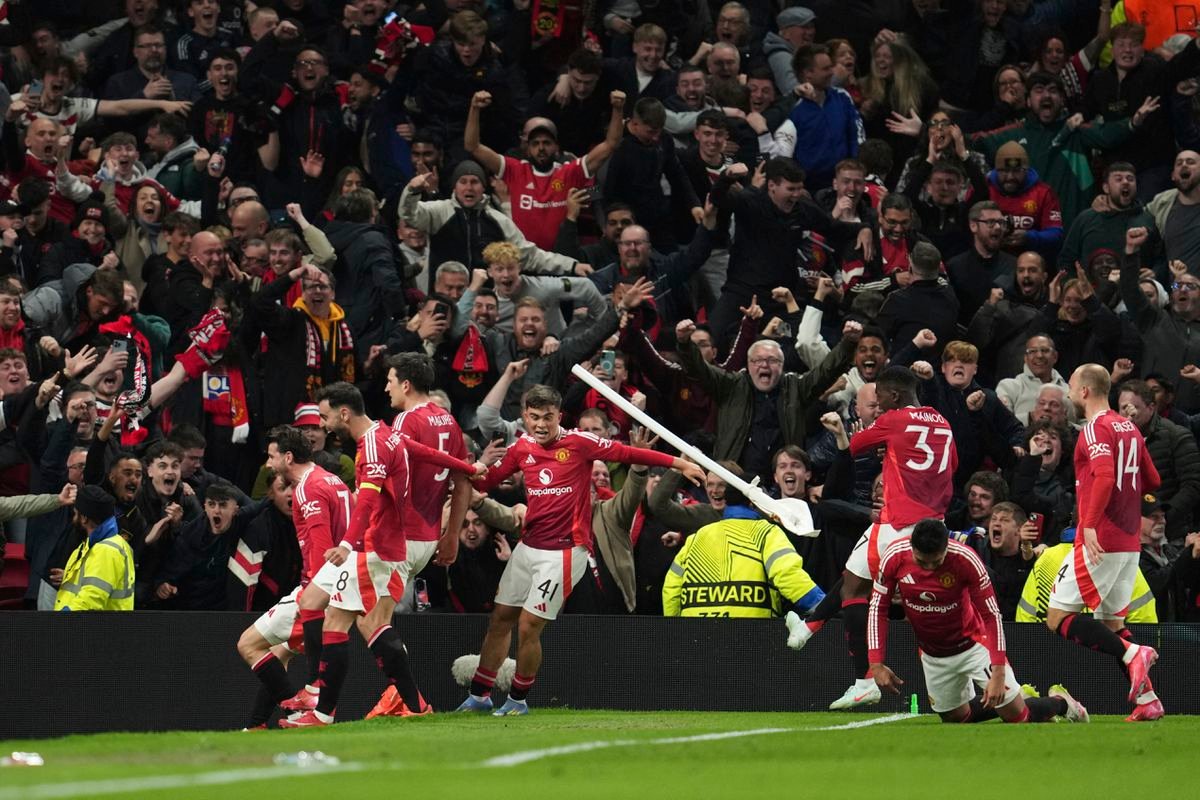 Skvelá správa pre Manchester United pred finále. Do tréningu sa vrátili traja hráči