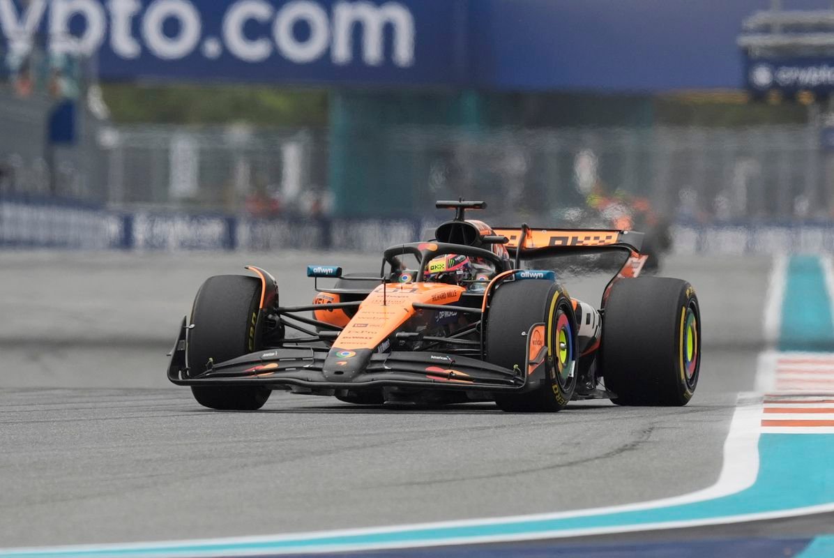 Veľká cena Emilia Romagna: McLaren ovládol aj druhý tréning, tretí skončil Gasly
