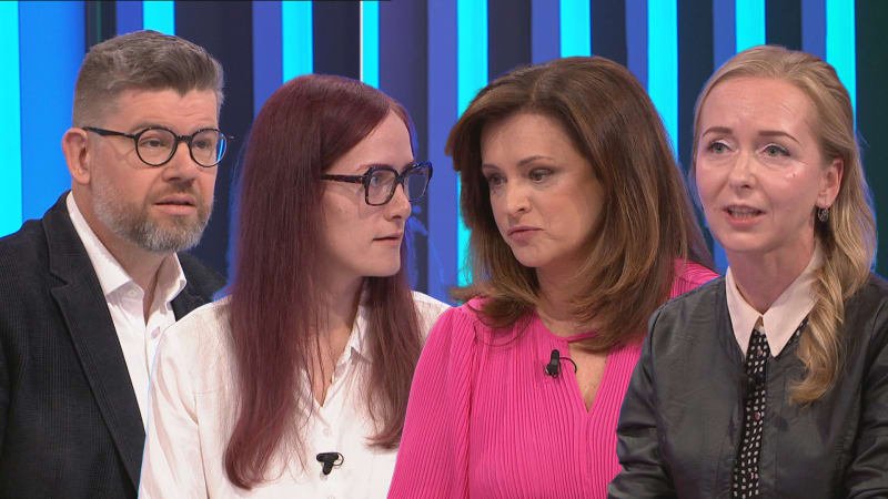 Hádka v Partii: Politici se překřikovali, proč je kdo hrozbou. Zasáhnout musela Tománková Hádka v Partii: Politici se překřikovali, proč je kdo hrozbou. Zasáhnout musela Tománková
