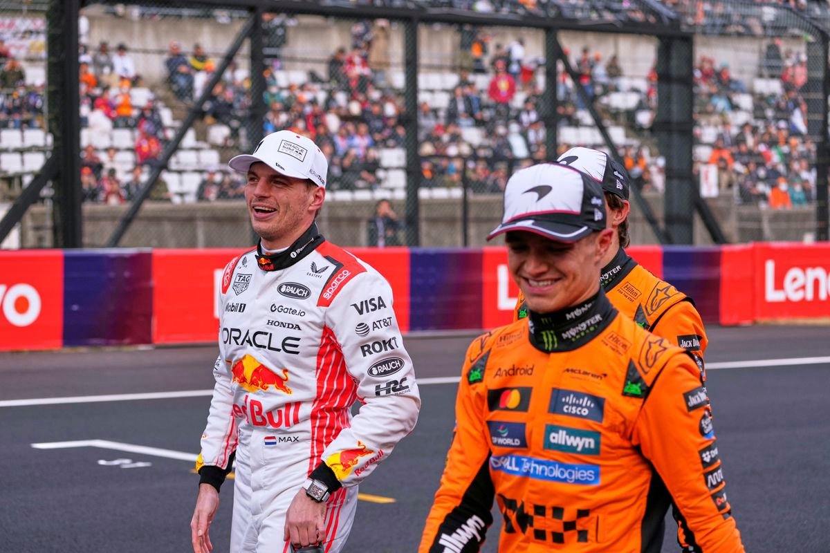 Odpísať Maxa Verstappena z boja o titul je hlúpe, upozorňuje Lando Norris