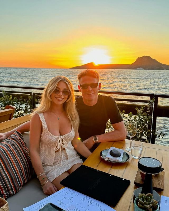 FOTO Čo by nespravil pre krásnu priateľku? Lobotkov spoluhráč pravdepodobne príde o milióny