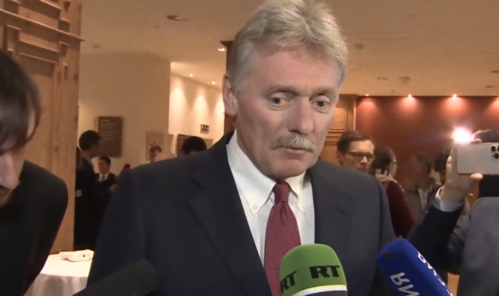 Rusko podmiňuje příměří zastavením dodávek zbraní z USA a EU na Ukrajinu Rusko podmiňuje příměří zastavením dodávek zbraní z USA a EU na Ukrajinu