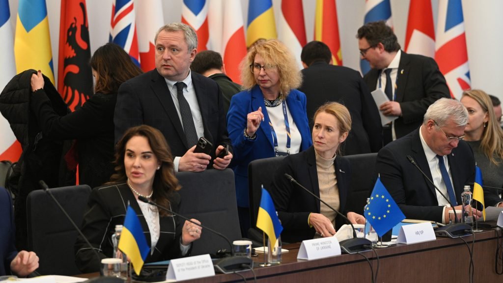 Prázdne volanie po dodržiavaní práva? Slovensko odmieta osobitný tribunál pre Rusko, o dôvodoch mlčí Prázdne volanie po dodržiavaní práva? Slovensko odmieta osobitný tribunál pre Rusko, o dôvodoch mlčí
