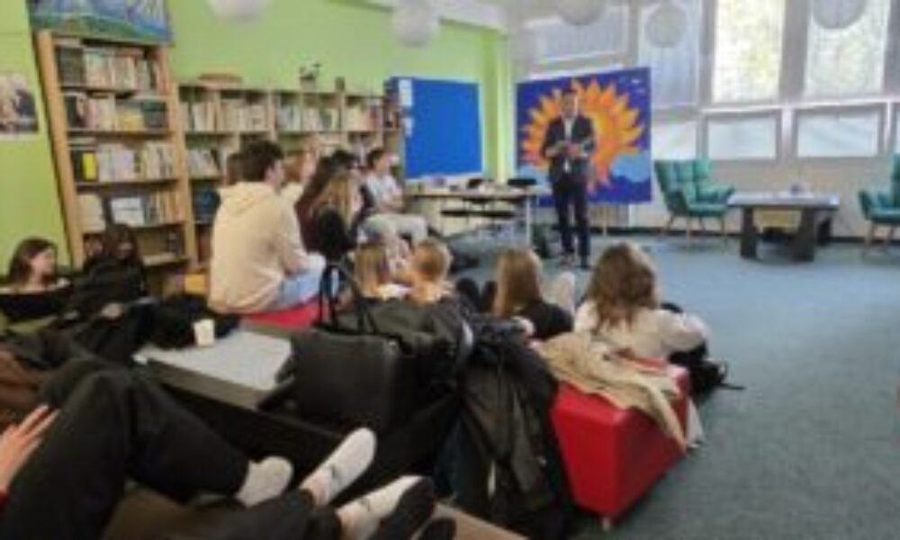 Spišskonovoveských gymnazistov zaujala beseda o význame matice slovenskej v súčasnosti