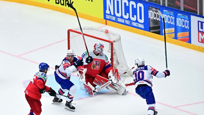 Čeští hokejisté na MS podlehli USA. Na koho můžeme narazit ve čtvrtfinále? Čeští hokejisté na MS podlehli USA. Na koho můžeme narazit ve čtvrtfinále?