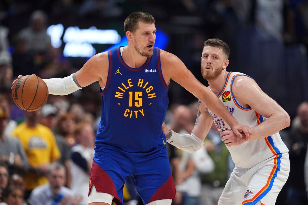 VIDEO NBA: Denver uspel v dráme proti víťazovi základnej časti, Cavaliers s ofenzívnym predstavením
