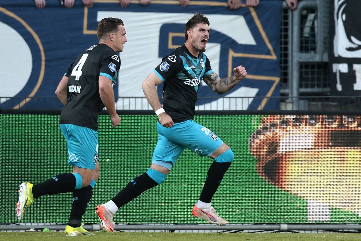 Mesík si otvoril gólový účet v holandskej Eredivisie, gólom prispel k víťazstvu svojho tímu Mesík si otvoril gólový účet v holandskej Eredivisie, gólom prispel k víťazstvu svojho tímu