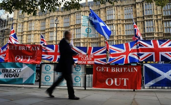 Británia sa stáva bankrotujúcim štátom Británia sa stáva bankrotujúcim štátom