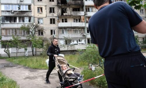 Ruský letecký teror proti civilistům má hlubší smysl, míní analytici. Válku prohrávají všichni
