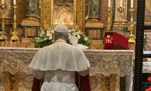 Svätý Otec navštívil Baziliku Matky dobrej rady v Genazzane aj Baziliku Santa Maria Maggiore