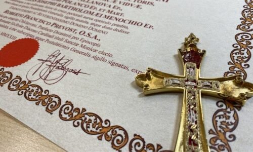 V pektorálnom kríži Leva XIV. sú relikvie sv. Augustína a jeho matky Moniky