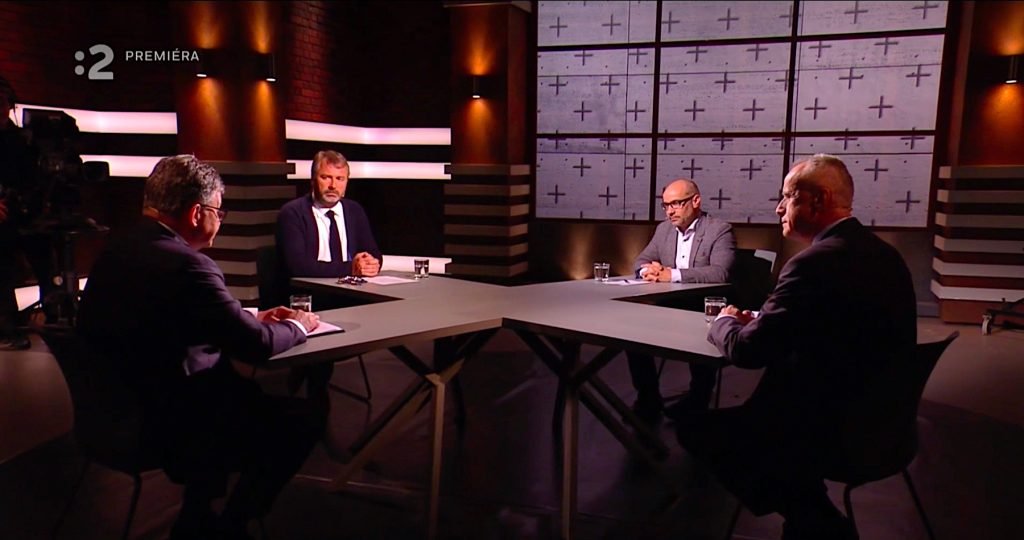 O situácii na Ukrajine, o tom prečo pokračuje vojna, ale aj o správaní sa Európy, USA, Ruska a Ukrajiny debatovali Miroslav Lajčák, Vladimír Palko & Balázs Jarábik O situácii na Ukrajine, o tom prečo pokračuje vojna, ale aj o správaní sa Európy, USA, Ruska a Ukrajiny debatovali Miroslav Lajčák, Vladimír Palko & Balázs Jarábik