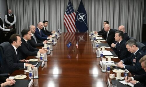 Pět procent HDP na obranu? Členové NATO musí přidat, míní USA. Česko souhlasí