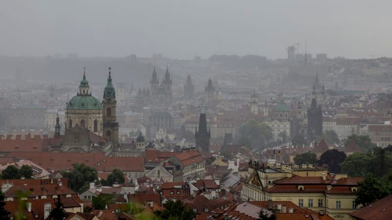 Sledujte RADAR: V Česku udeří vydatné deště a bouřky. Podívejte se, zda hrozí i u vás Sledujte RADAR: V Česku udeří vydatné deště a bouřky. Podívejte se, zda hrozí i u vás