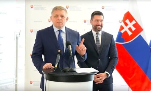 Robert Fico upratal redaktorku Denníka N
