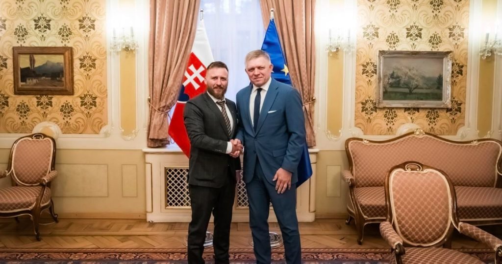 „Skutočný líder suverénneho národa,“ píše v ďakovnom liste premiérovi Robertovi Ficovi šéf austrálskej organizácie Children’s Health Defense „Skutočný líder suverénneho národa,“ píše v ďakovnom liste premiérovi Robertovi Ficovi šéf austrálskej organizácie Children’s Health Defense