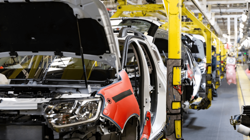 Slovenský priemysel ožíva. Marcový rast o 3,5 % ťahajú automobilky Slovenský priemysel ožíva. Marcový rast o 3,5 % ťahajú automobilky