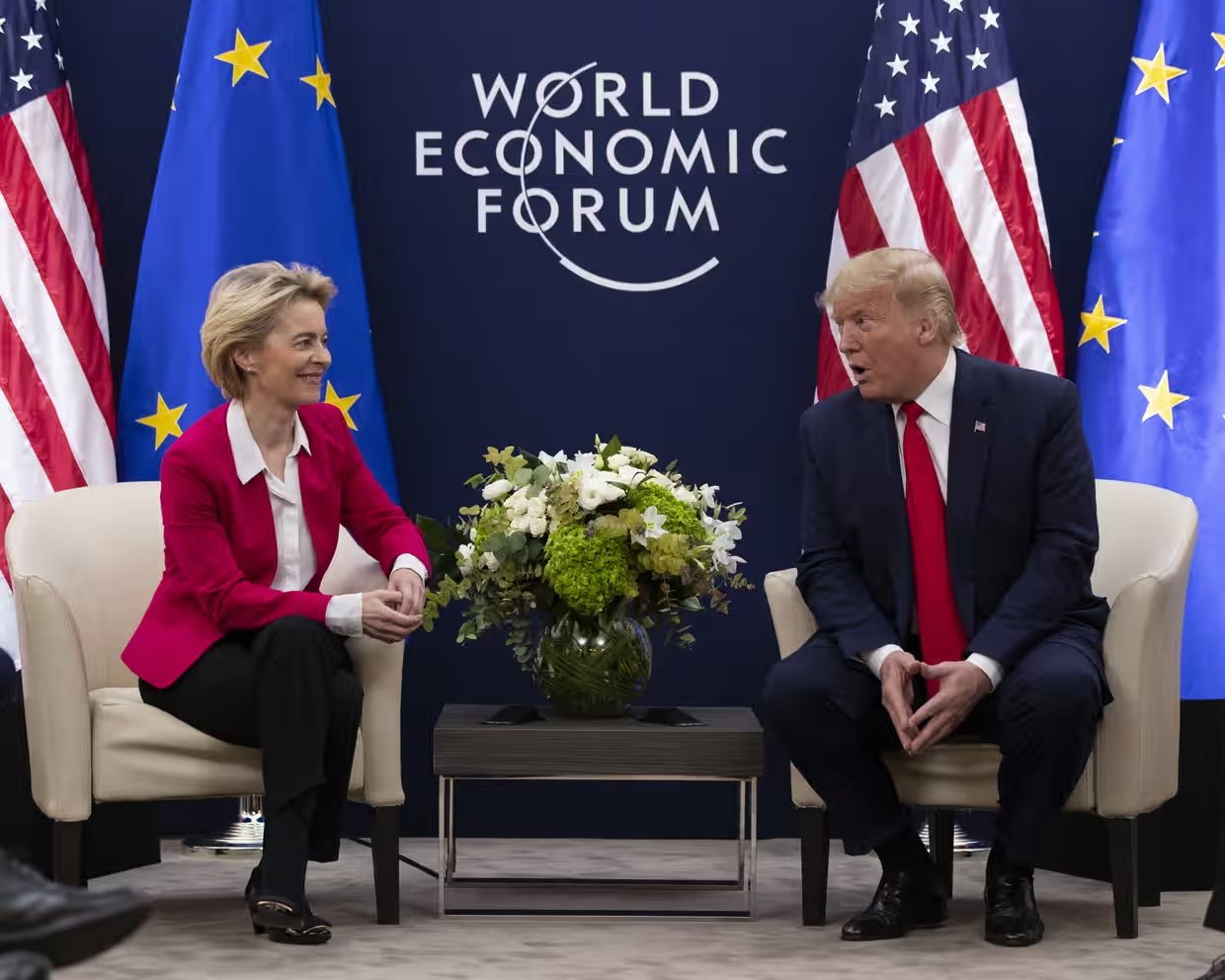 The Guardian: Trumpove rozhovory s Putinom zmarili sankčný plán EÚ