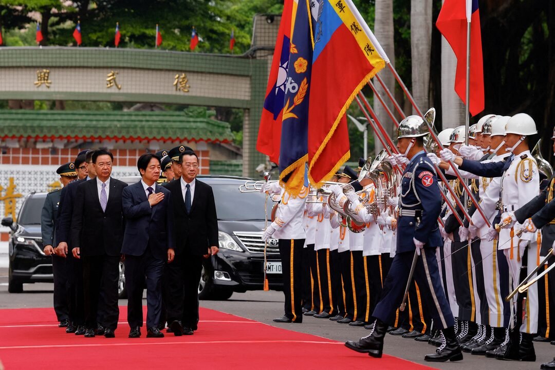 Reuters: Trump chce zvýšiť predaj zbraní Taiwanu Reuters: Trump chce zvýšiť predaj zbraní Taiwanu