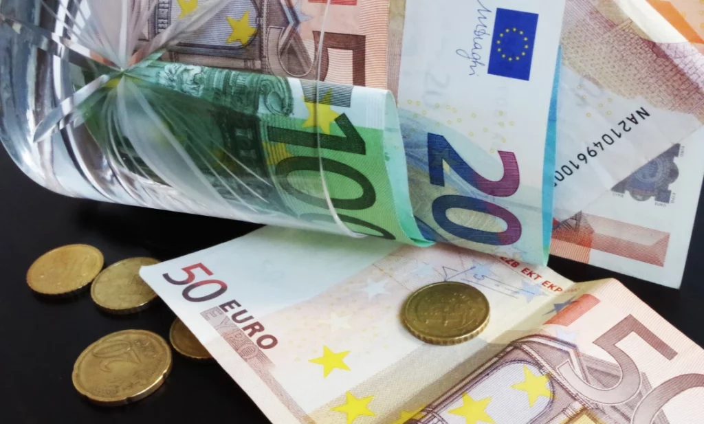 Ukrajinka vložila 2 milióny eur v hotovosti, prípad ide do Kyjeva