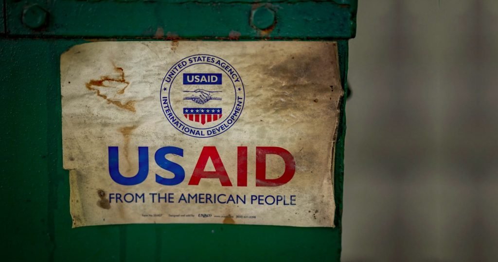 USAID žije a vesele kope USAID žije a vesele kope