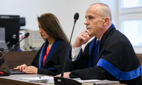 Verdikt je známy, súd v Pezinku uznal Petra Kažimíra vinným