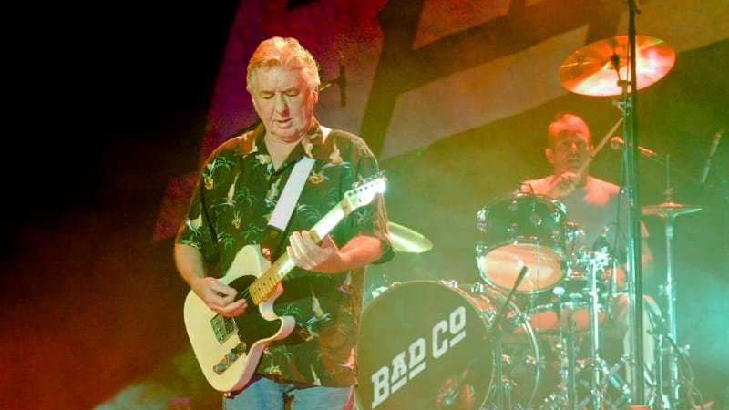 Zemřel ikonický kytarista Ralphs. Po koncertu s Bad Company dostal mrtvici, dožil upoutaný Zemřel ikonický kytarista Ralphs. Po koncertu s Bad Company dostal mrtvici, dožil upoutaný