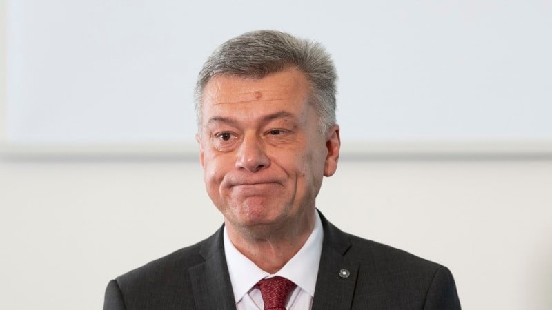 Kdo je klíčový muž v bitcoinové kauze? Obhájce mocných z ODS i ANO a známý Nejedlého Kdo je klíčový muž v bitcoinové kauze? Obhájce mocných z ODS i ANO a známý Nejedlého