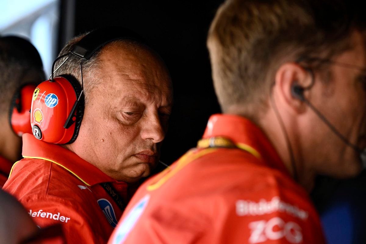 Šéf Ferrari bude chýbať na Veľkej cene Rakúska. Odísť musel z osobných dôvodov