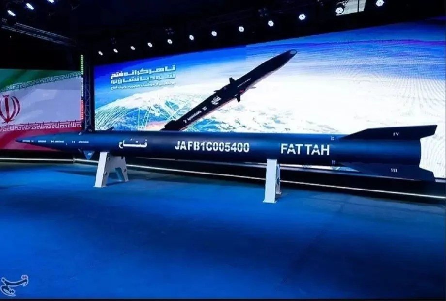 Irán použil proti Izraelu hypersonické rakety Fatah-1 Irán použil proti Izraelu hypersonické rakety Fatah-1