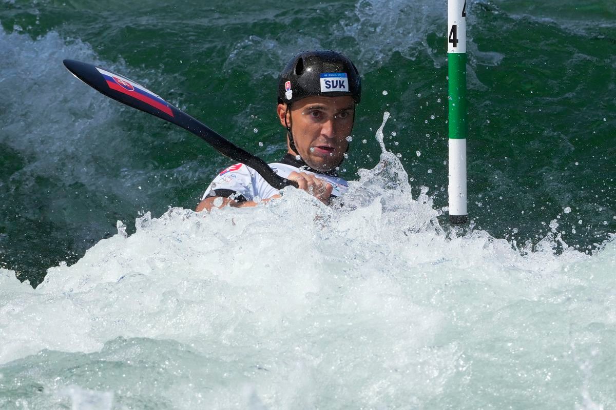 Vodný slalom-SP: Tri slovenské lode postúpili do vyraďovacej časti kajak krosu