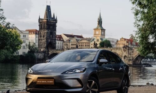 Do Česka dorazil nejlevnější plug-in hybrid. Na jeden zátah ujede přes tisíc kilometrů