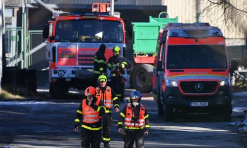 Podezření z vraždy i pokusu o otravu devíti lidí. Sériovému žháři z Bruntálska hrozí doživotí