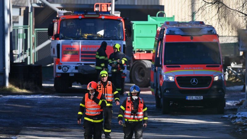 Podezření z vraždy i pokusu o otravu devíti lidí. Sériovému žháři z Bruntálska hrozí doživotí Podezření z vraždy i pokusu o otravu devíti lidí. Sériovému žháři z Bruntálska hrozí doživotí