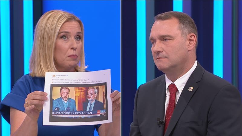 Spolu chyceni, spolu pověšeni? Fuj. Šéfku Trikolory vyzvu, ať příspěvek smaže, řekl Fiala z SPD Spolu chyceni, spolu pověšeni? Fuj. Šéfku Trikolory vyzvu, ať příspěvek smaže, řekl Fiala z SPD