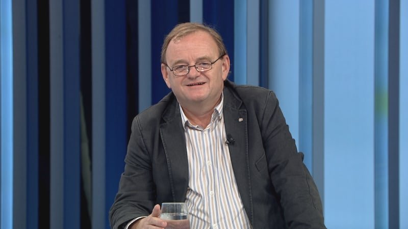 Stoniš: SOCDEM začala umírat už za Sobotky. Dienstbier a další odpadlíci jsou spolupachatelé Stoniš: SOCDEM začala umírat už za Sobotky. Dienstbier a další odpadlíci jsou spolupachatelé
