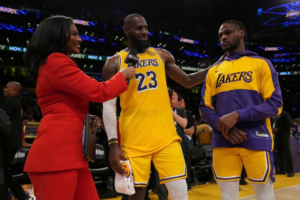 Začína sa nová éra slavného tímu. Lakers sa stanú najhodnotnejším športovým klubom v USA