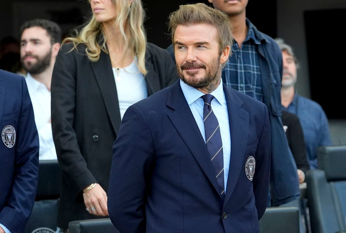 David Beckham dostal vyznamenanie od kráľa. Povýšil ho do rytierskeho stavu