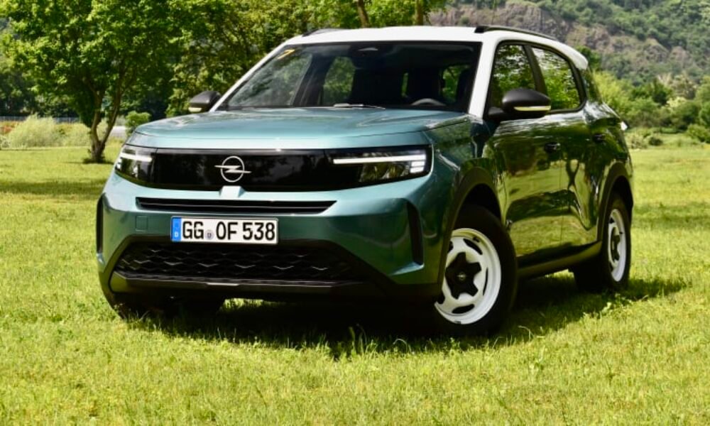 Dacia má nového konkurenta. Prostorné SUV s hybridem i automatem nestojí ani půl milionu