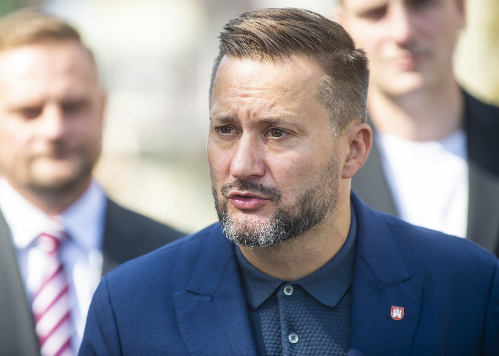 Novostavby schválili, no nie je kde parkovať. Bratislava má sporné riešenie: ľudia majú ísť peši a na bicykli Novostavby schválili, no nie je kde parkovať. Bratislava má sporné riešenie: ľudia majú ísť peši a na bicykli