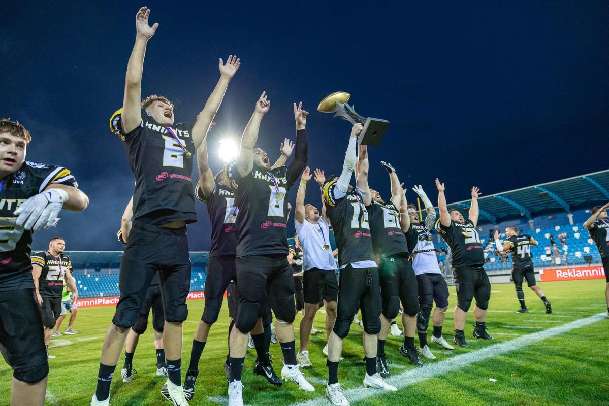 Hráč a manažér Nitra Knights o americkom futbale na Slovensku: Nitra je športové mesto