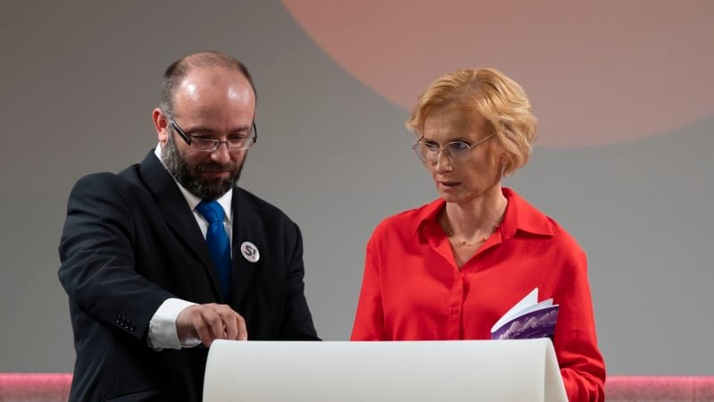 Stačilo! není levice, říká novinářka k obratu SOCDEM. Komunistům sociálno nevěří Stačilo! není levice, říká novinářka k obratu SOCDEM. Komunistům sociálno nevěří