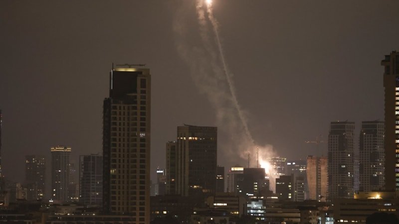 Írán a Izrael souhlasily s příměřím, uvedl Trump. Klid zbraní má začít platit během úterý Írán a Izrael souhlasily s příměřím, uvedl Trump. Klid zbraní má začít platit během úterý